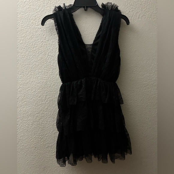 🆕Fate Chic Black Ruffled Lace Mini Dress Black XS🆕 - Picture 4 of 16